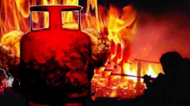 3 people dead in LPG cylinder blast in Delhi's Anand Parbat - Vimarsana News
