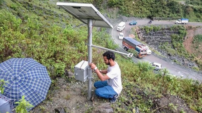 Indian researchers working on early landslide detection systems to reduce fatalities, damage - Vimarsana News