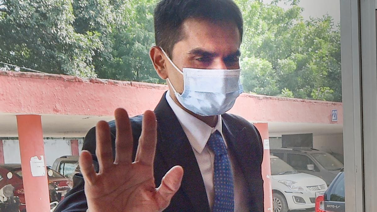 Sameer Wankhede follows Muslim rituals, offers namaz, claims ex-wife's father, contradicts NCB officer - India News