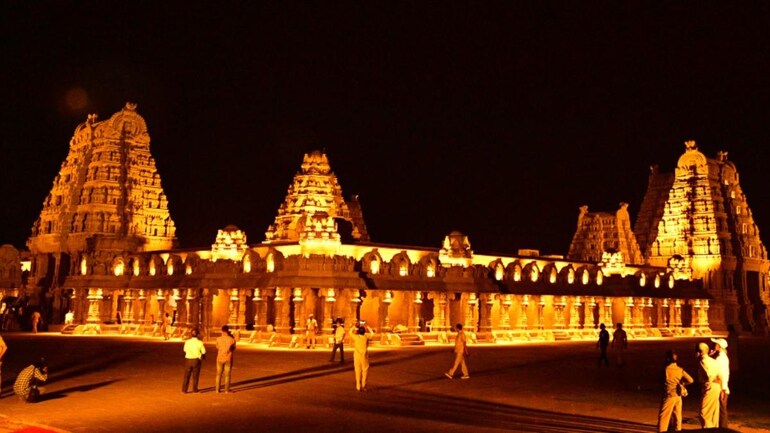 Telangana minister hands over Rs 1.75 crore to Yadadri temple