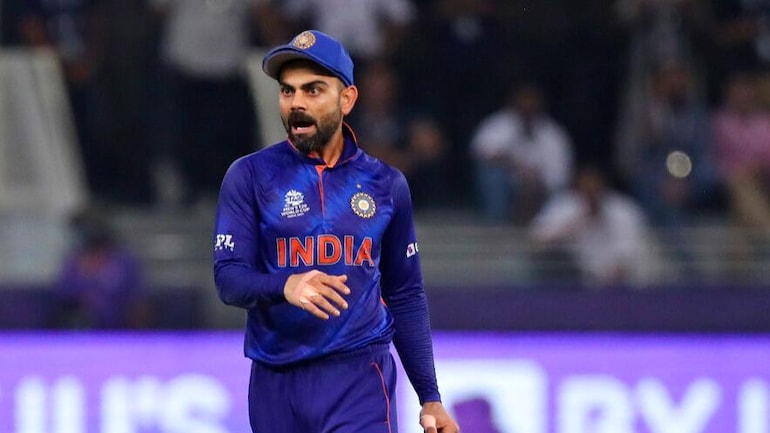 India vs Pakistan: Will you drop Rohit Sharma? Virat Kohli laughs off  journalist's question after 10-wicket loss - Sports News