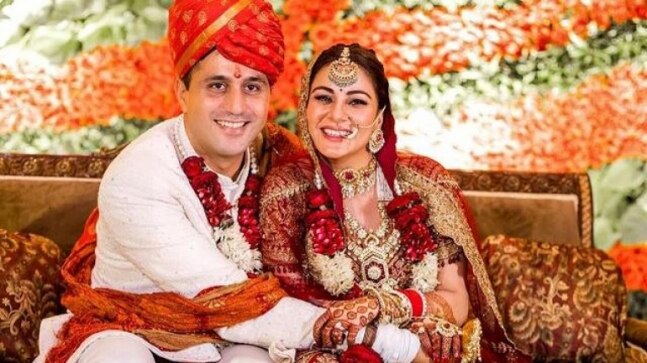 Shraddha Arya shares adorable video with husband Rahul. Beautiful couple, say fans