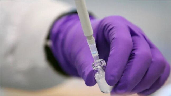 Delhi govt to set up vaccination centers at airport, Chhath ghats as part of special jab drive. 