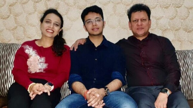 Jammu boy Tanmay Gupta with NEET AIR 2 on why J&K students need to step out of the box - Vimarsana News