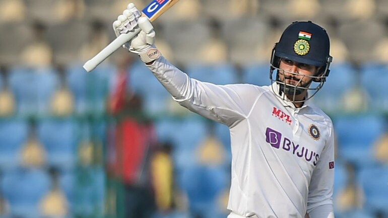 India vs New Zealand: Shreyas Iyer pulls India out of sloppy waters, makes merry on Test debut - Sports News