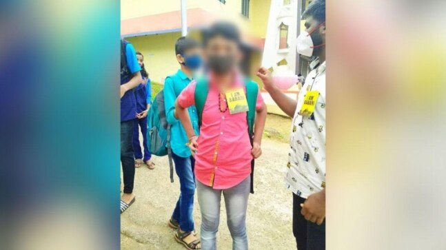 Students wear 'I am Babri' badges in Kerala, 3 booked
