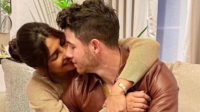 Priyanka Chopra reveals why she dropped Jonas from her name on Instagram - Vimarsana News