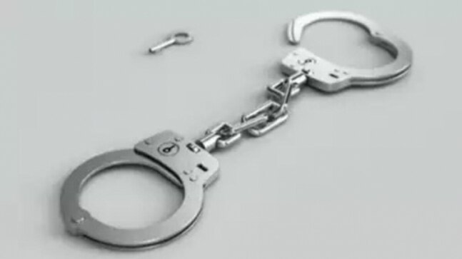 Two arrested in Mumbai for making fake Covid-19 vaccination certificates - Vimarsana News