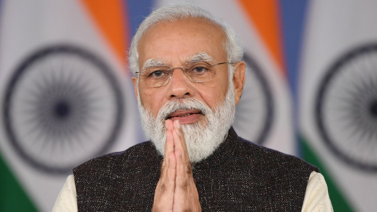 Vaccine for 15 to 18 year olds from Jan 3, boosters for corona warriors from Jan 10: PM Modi - India News
