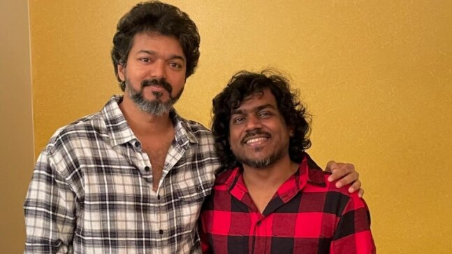 Thalapathy Vijay and Yuvan Shankar Raja's latest photo goes crazy viral. Seen yet?