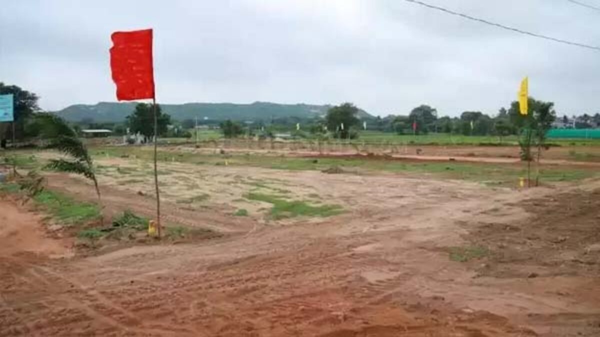 Uppal Bhagayath lands in Hyderabad collect Rs 141 crore on day 1 of