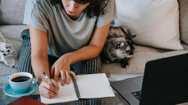 4 smart ways to overcome obstacles during self-study - Vimarsana News