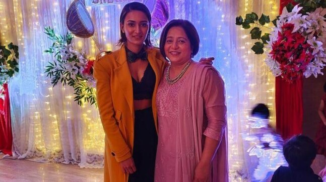 Erica Fernandes and her mother test Covid positive, asks fans not to rely on self-test kit