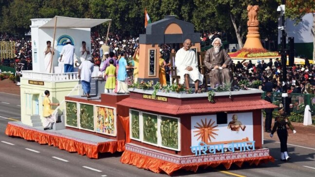 Netaji's daughter slams controversy over Republic Day tableau