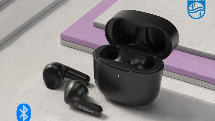 Philips launches TWS earbuds headphones and party speakers in