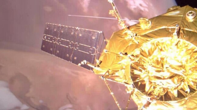 Selfie from Mars shows Chinese probe doing science on Red Planet - Vimarsana News