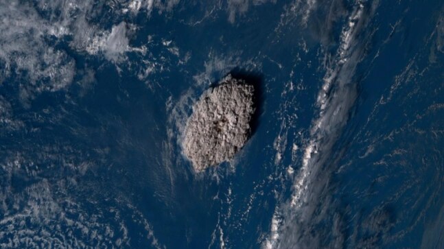In just 10 minutes Tonga eruption shot up acidic ash as high as 39 km into air - Vimarsana News