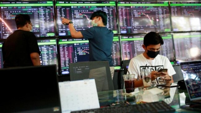 Thai cafe serves up crypto advice with coffee and cake