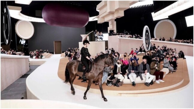 Princess Charlotte Casiraghi, Grace Kelly’s granddaughter, rides horse on Chanel runway. Watch video