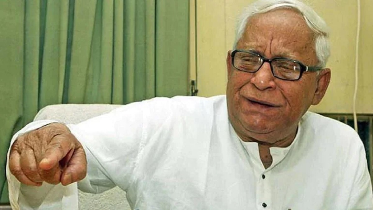 Former Bengal CM Buddhadeb Bhattacharjee refused to accept Padhma Bhushan. 