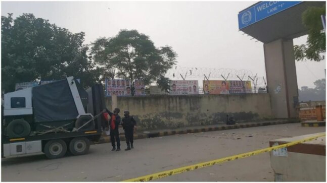 Police suspect Pakistan's role in recovery of IED at Delhi's Ghazipur market