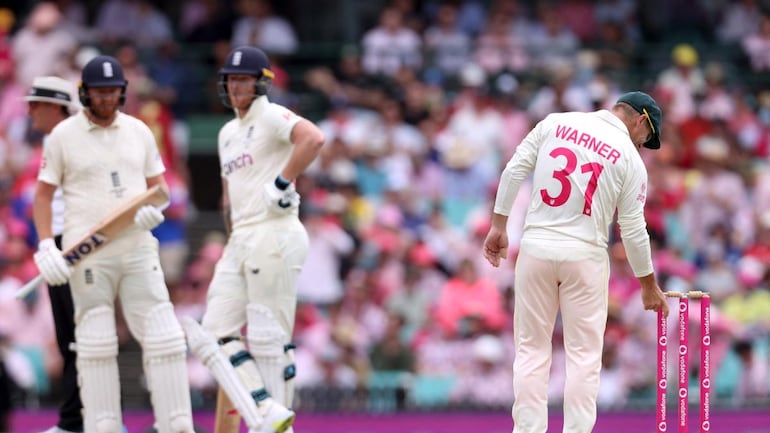 David Warner could be seen knocking the stumps multiple times when the replays were being shown.