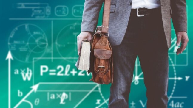 5 ways universities need to move beyond textbooks to new ways of teaching - Vimarsana News