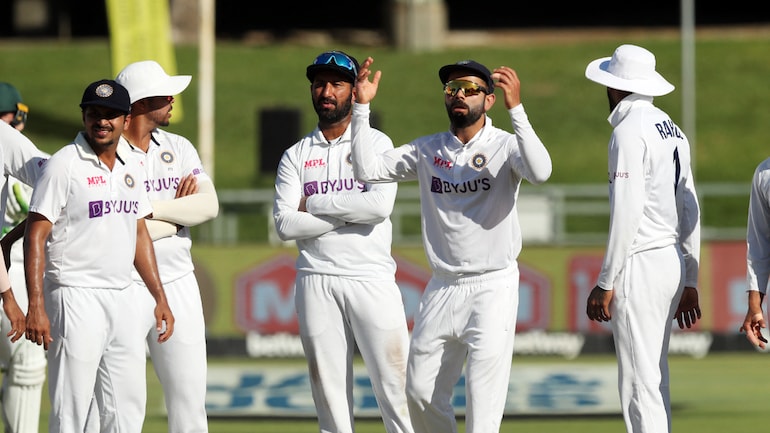 South Africa vs India: Virat Kohli slammed over angry stump mic rant on Dean Elgar's contentious LBW DRS call - Sports News