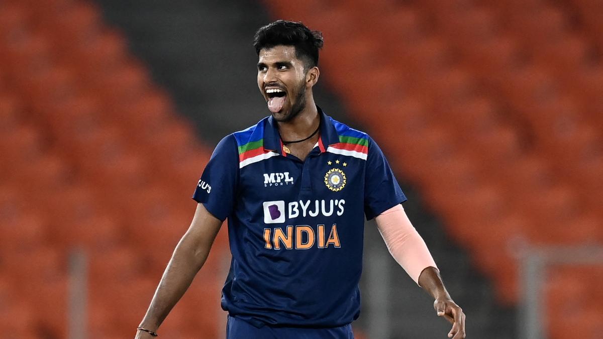 ওয়াশিংটন সুন্দরের করোনা হওয়ায় ভারতীয় ওডিআই দলে সুযোগ পেলেন এই অভাগা ভারতীয় ক্রিকেটার 3 Washington Sundar tests positive for Covid-19, set to miss South Africa ODI series - Sports News