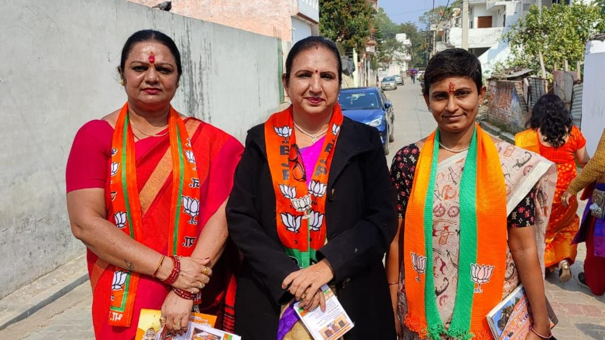 Assembly Polls: In A First, Women Party Workers From Other States ...