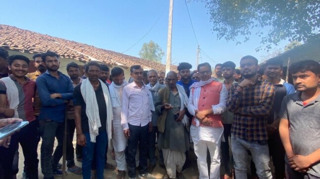 UP election: Villagers boycott polls over stray cattle issue in Banda district - Vimarsana News