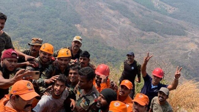 Kerala trekker rescue: Happiest images in a long time, says Army General - Vimarsana News