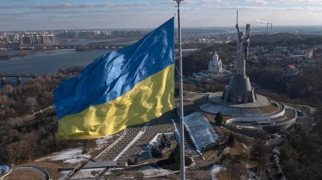 Families of Indian Embassy officials asked to leave Ukraine: Sources - Vimarsana News