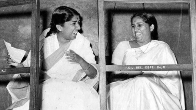 Lata Mangeshkar loved food cooked by sister Asha Bhosle, latter reveals her favourite dish - Vimarsana News