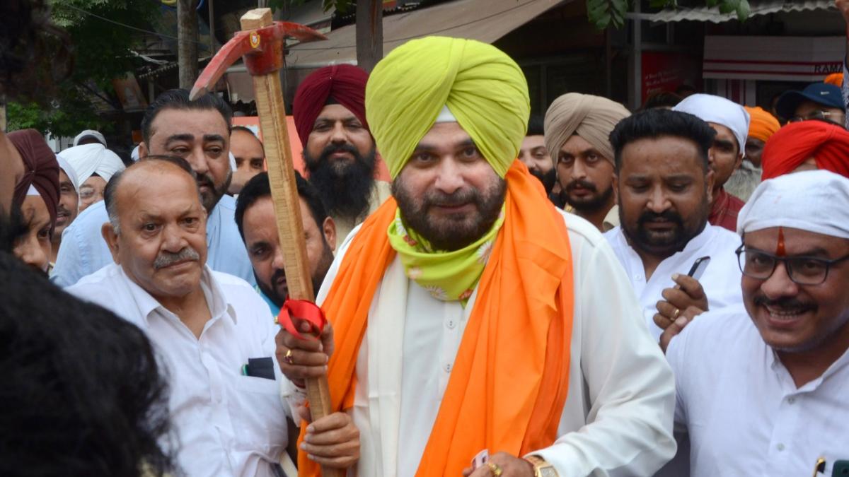 Will accept Rahul Gandhi's decision on CM face in Punjab: Navjot Sidhu | Exclusive