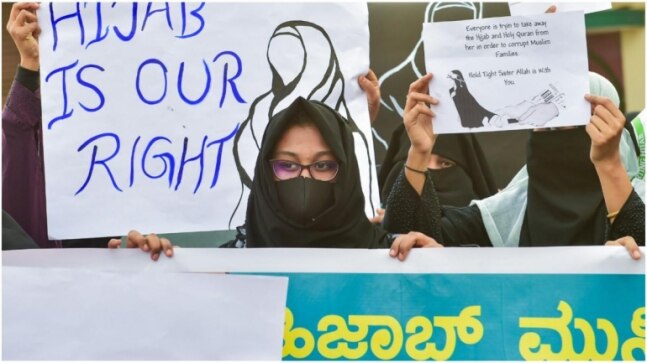 Karnataka HC refers hijab matter to larger bench, Sec 144 imposed in Bengaluru | Top points - Vimarsana News
