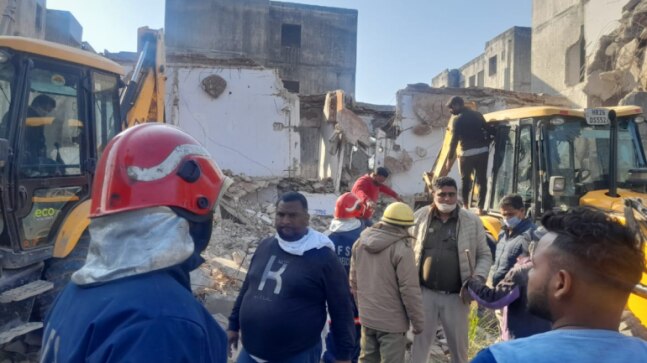 5, including children, buried in debris after house collapses in Delhi's Narela; rescue ops underway
