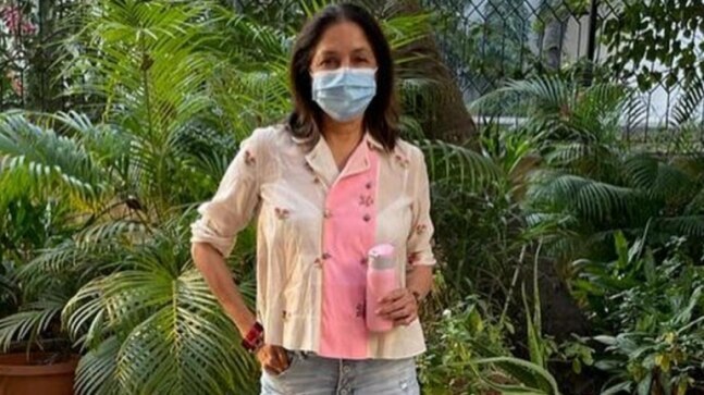Neena Gupta wears shirt with denim shorts in new pic. Fans love it