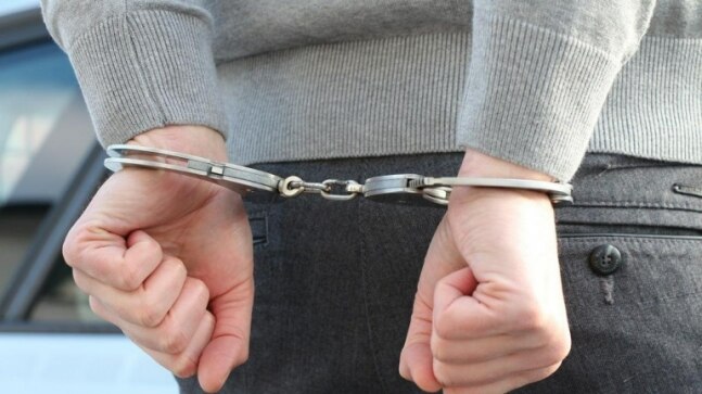 Fraudster held in Delhi for duping several investors worth Rs 3.6 crores - Vimarsana News