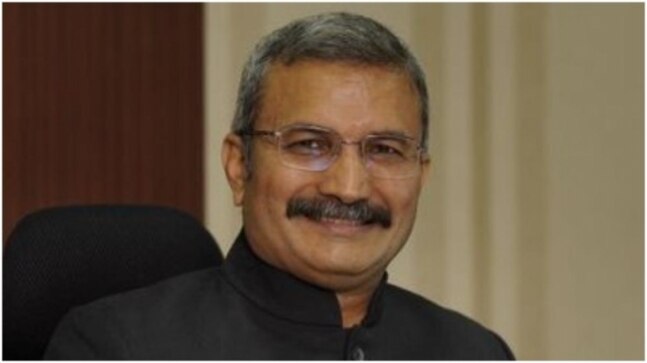 IPS officer was asked to open his suitcase by Jaipur airport security. Guess what they found inside - Vimarsana News