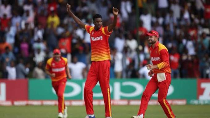 IPL 2022: Lucknow Super Giants sign Zimbabwe pacer Blessing Muzarabani as Mark Wood’s replacement (Reuters) IPL 2022: Lucknow Super Giants sign Zimbabwe pacer Blessing Muzarabani as Mark Wood’s replacement (Reuters)