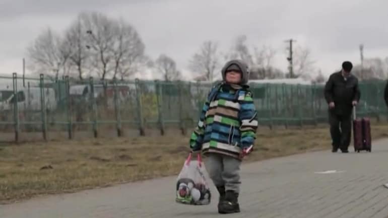 Russia Ukraine War Video Of Ukrainian Boy Crying While Crossing Over Russia Ukraine War Video Of Ukrainian Boy Crying While Crossing Over