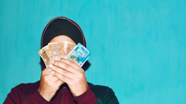 "I Saved My First Salary": Playing the Savings Game in Your 20s - Vimarsana News