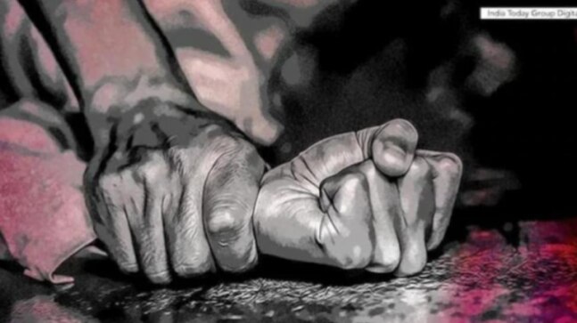 Andhra Pradesh: Two men sexually assault a girl in front of boyfriend; probe underway