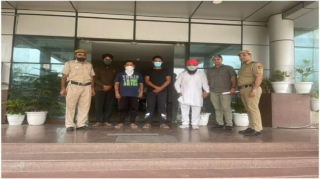 Delhi police busts immigration racket providing fake visas; five arrested - Vimarsana News