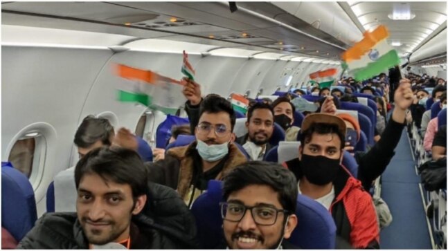 First C-17 aircraft returning with 200 Indian students from Ukraine - Vimarsana News
