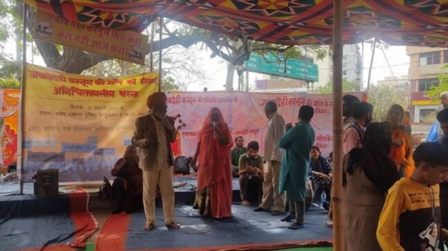 Nomads, tribals use art to protest against Gehlot government, want tribal policy denotified