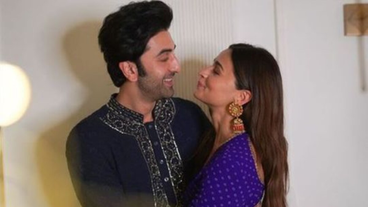 Confirmed! Ranbir Kapoor and Alia Bhatt to get married in April 2022 - Movies News