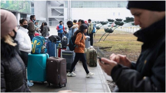 Russia says 130 buses ready to evacuate Indian students, foreigners from Ukraine - Vimarsana News