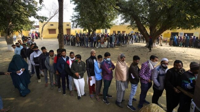 Cash, liquor, drugs worth over Rs 300 crore seized from UP amid Assembly polls - Vimarsana News